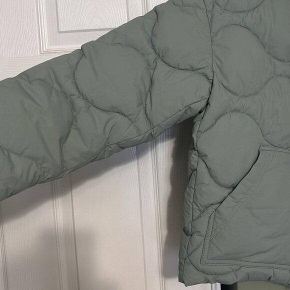 🆕 NWT Quilted Nylon Jacket, The GAP, Women’s Size Medium, Sage Green - Picture 5 of 10